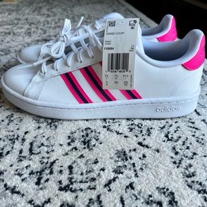 Adidas Grand Court sneaker (women’s)